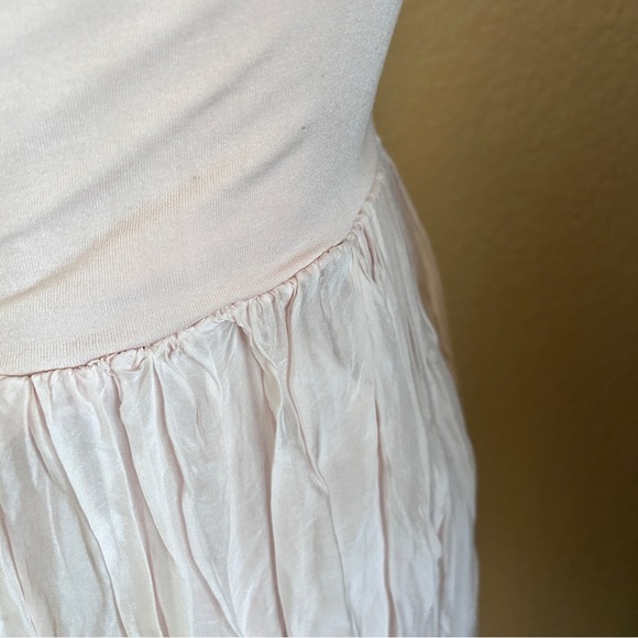 Beautiful Light Pink Silk Dress by JS MILLENIUM. Small - Picture 6 of 7